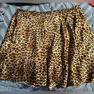 NWT. Francesca’s Leopard Print Skirt. Size: XL